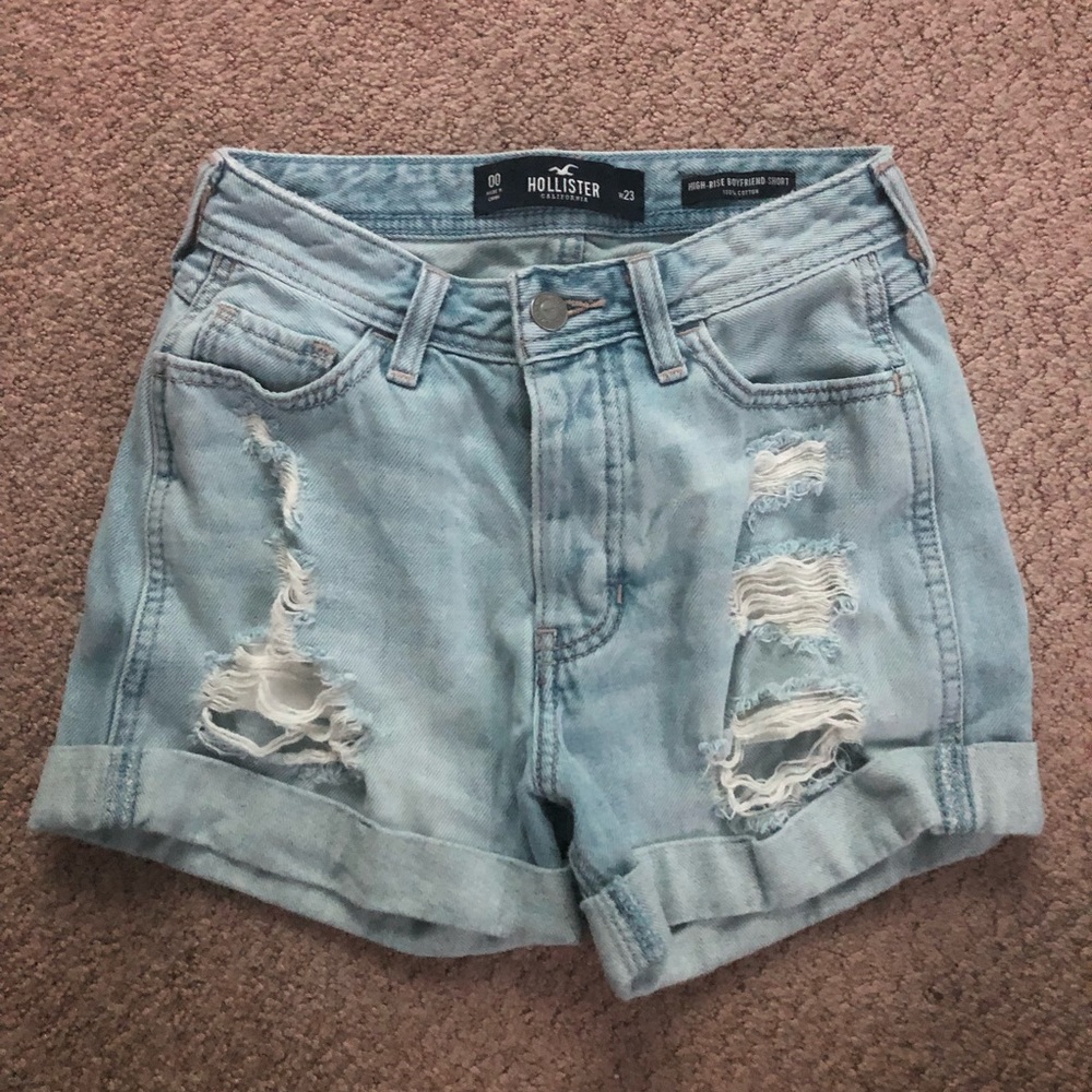 Hollister high rise boyfriend shorts